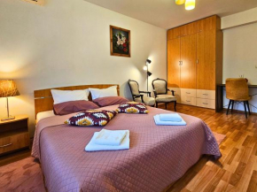 Studio Brancusi by Rosuites